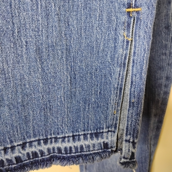 Good American Good Boy Slit Hem Jeans Size 6/28 High Rise Button Fly - Picture 4 of 10